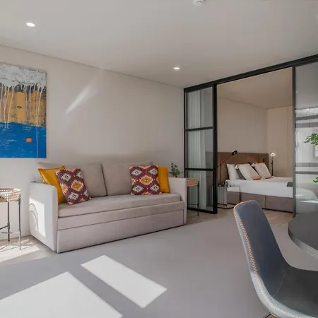 Urban Luxury Apartment, Downtown Near Metro 波尔图