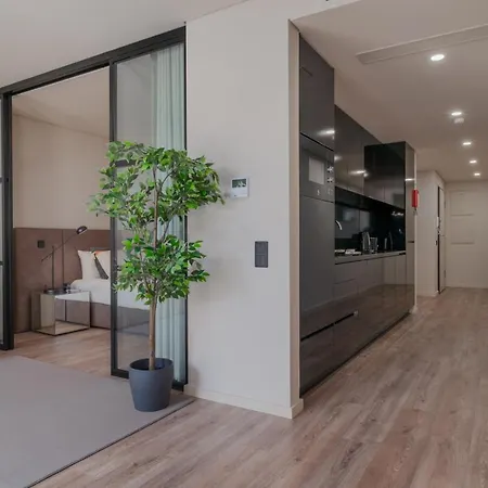 Urban Luxury Apartment, Downtown Near Metro *