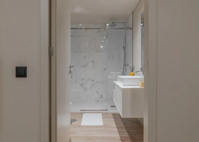 Urban Luxury Apartment, Downtown Near Metro *