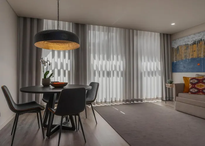 Lejlighed Urban Luxury Apartment, Downtown Near Metro