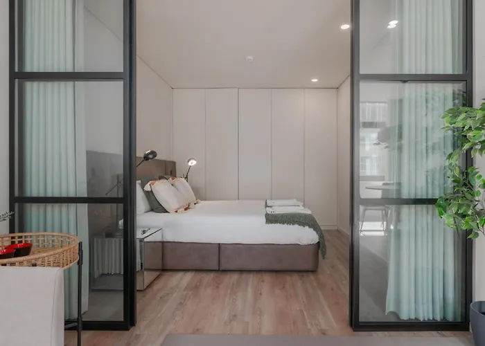 Urban Luxury Apartment, Downtown Near Metro *